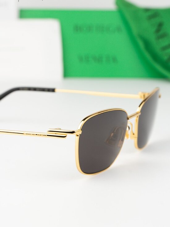 Bottega Veneta Women Sunglasses Gold Grey Rectangle BV1300S 001 NEW AUTHENTIC